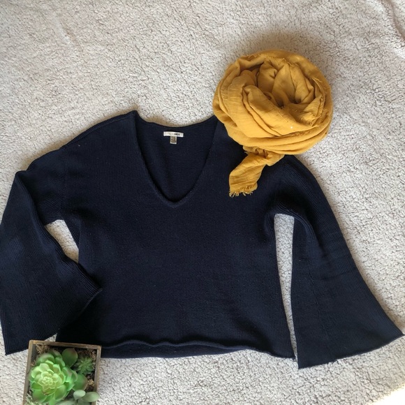 AMUSE Society After Sundown Navy Cropped Sweater - Picture 3 of 6
